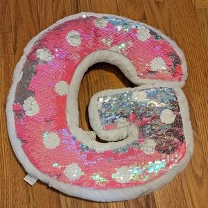 "G" pillow from Justice